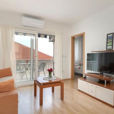 Apartman Mar18 Makarska Bagian luar foto