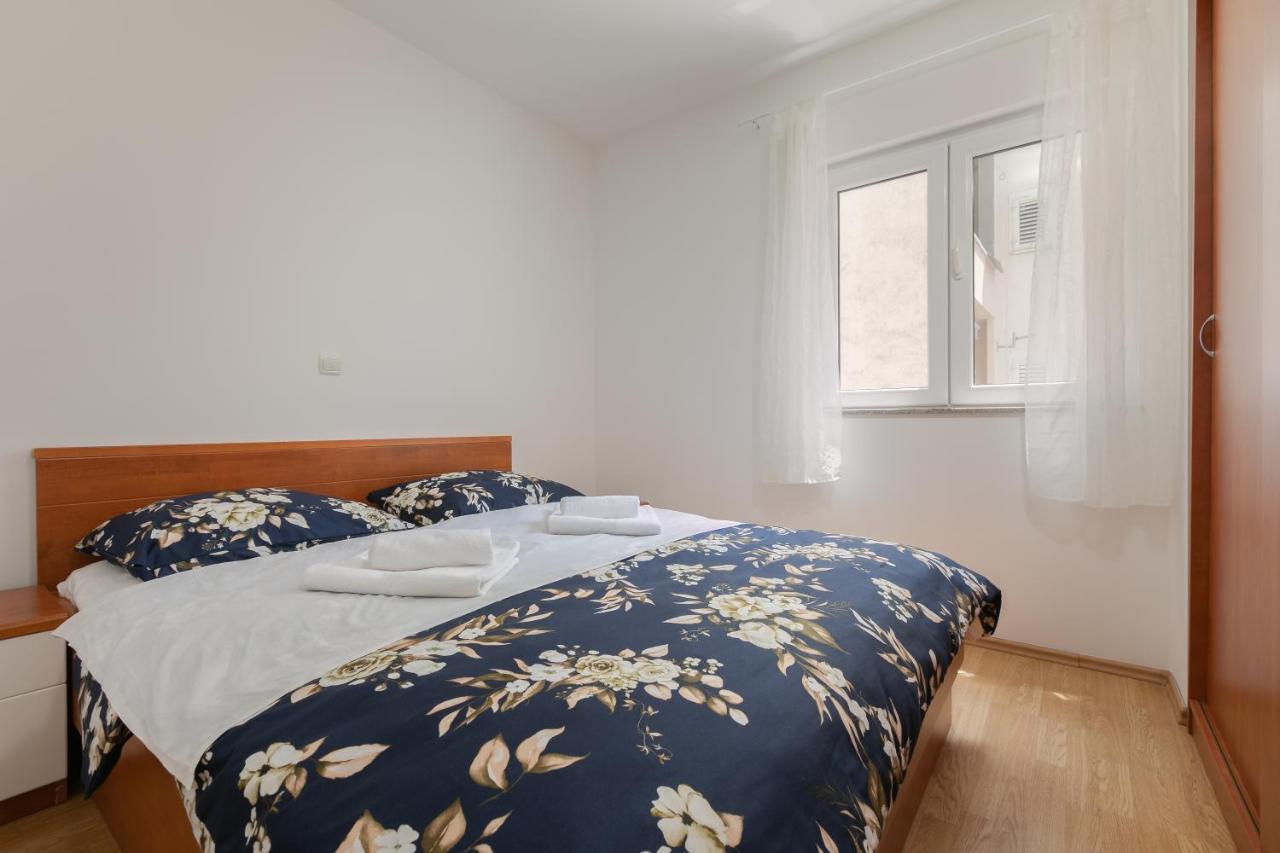Apartman Mar18 Makarska Bagian luar foto