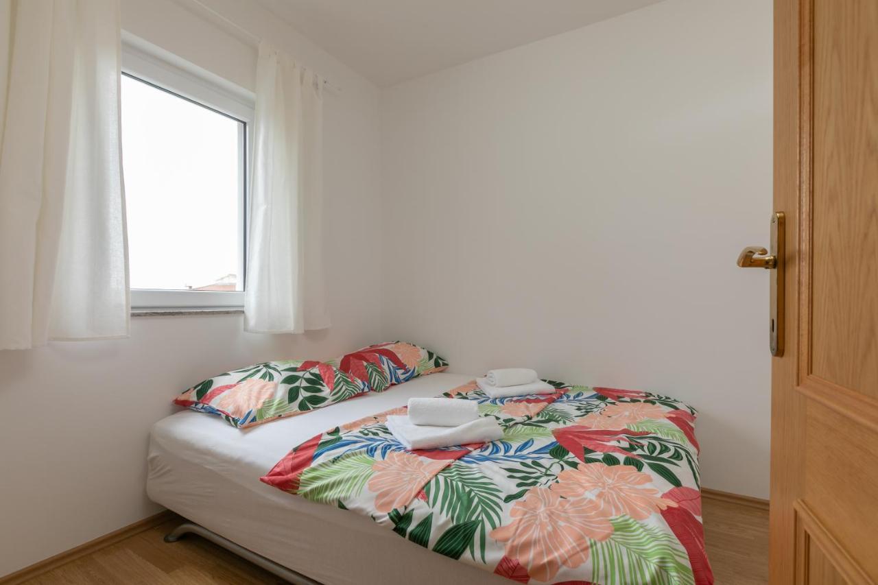 Apartman Mar18 Makarska Bagian luar foto